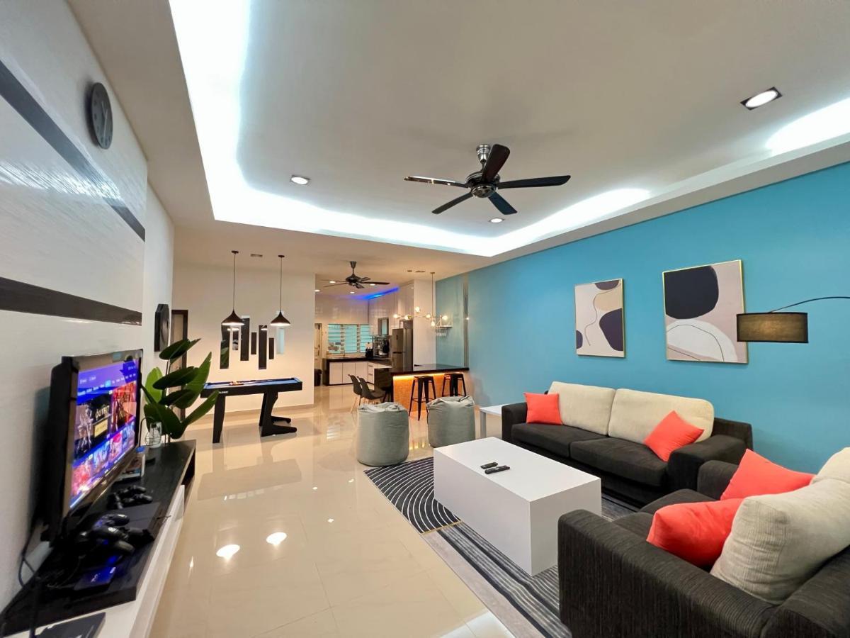 Tcvila 12Pax Neartc Dinosaurland Pooltable, Netflix Kuantan Buitenkant foto